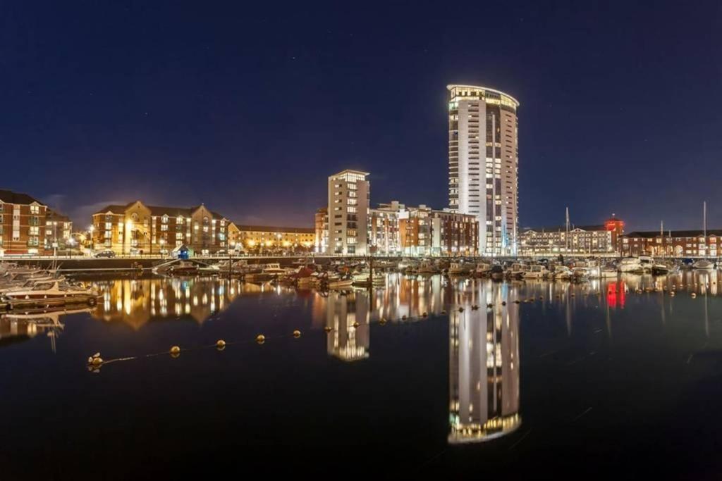 Ferienwohnung Beach On The Doorstep Meridian Tower Marina Swansea Exterior foto