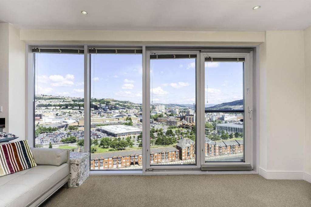 Ferienwohnung Beach On The Doorstep Meridian Tower Marina Swansea Exterior foto